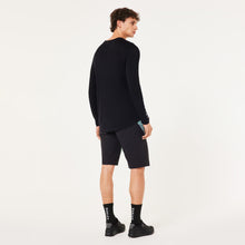 Load image into Gallery viewer, Oakley Seeker Flow LS Blackout Jersey Blackout (40678502E)