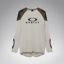 Load image into Gallery viewer, Oakley Seeker Edge LS Blackout Jersey Mist/Army Green (40679225I)