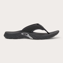 Load image into Gallery viewer, Oakley Operative Flip Flop Blackout (10067902E)