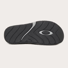 Load image into Gallery viewer, Oakley Operative Flip Flop Blackout (10067902E)