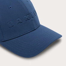 Load image into Gallery viewer, Oakley Bark Embossed Abyss Hat (902102-6GA)