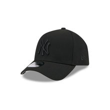 Load image into Gallery viewer, New York Yankees 9Forty Basic Black on Black AF Snapback (60587062)