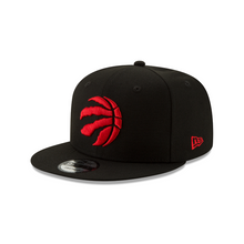 Load image into Gallery viewer, New Era Toronto Raptors Basic Black Snapback (70556903)