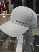 Load image into Gallery viewer, Oakley Twill Cap Cement(901084-314)