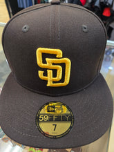 Load image into Gallery viewer, New Era San Diego Padres 2025 Postseason Collection 59Fifty Fitted Cap (70538424)
