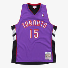 Load image into Gallery viewer, Mitchell &amp; Ness Vince Carter Toronto Raptors 1999-00 Purple Swingman Player Jersey(200105861)