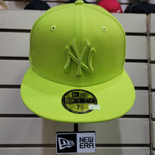 Load image into Gallery viewer, New Era New York Yankees Neon Green 59Fifty Cap (NY NG)