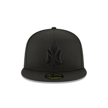 Load image into Gallery viewer, New Era New York Yankees Black Basic 59Fifty Fitted (11591128)