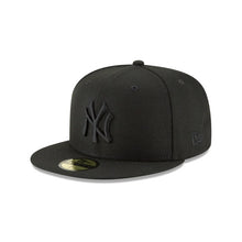 Load image into Gallery viewer, New Era New York Yankees Black Basic 59Fifty Fitted (11591128)